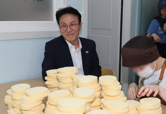Read more about the article “Financial sector responding to Lee’s pledge to ‘invest in creating jobs for the disabled'”